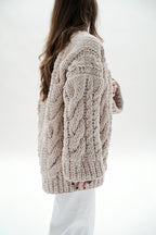 Ručně pletený svetr BRAIDS SLEEVE